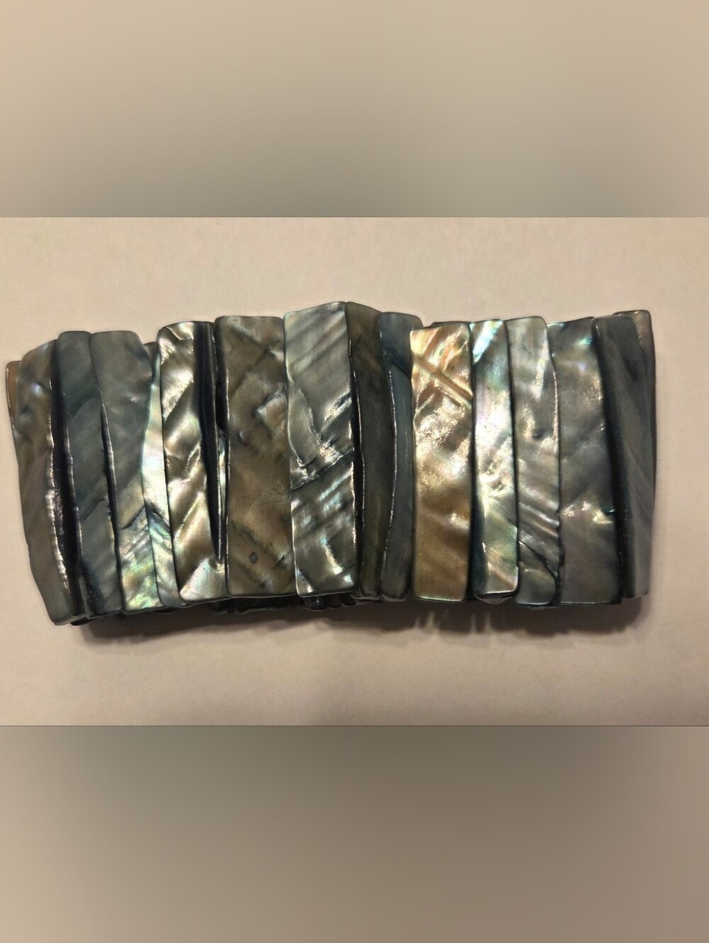 Vintage Iridescent Shell Stretch Bracelet